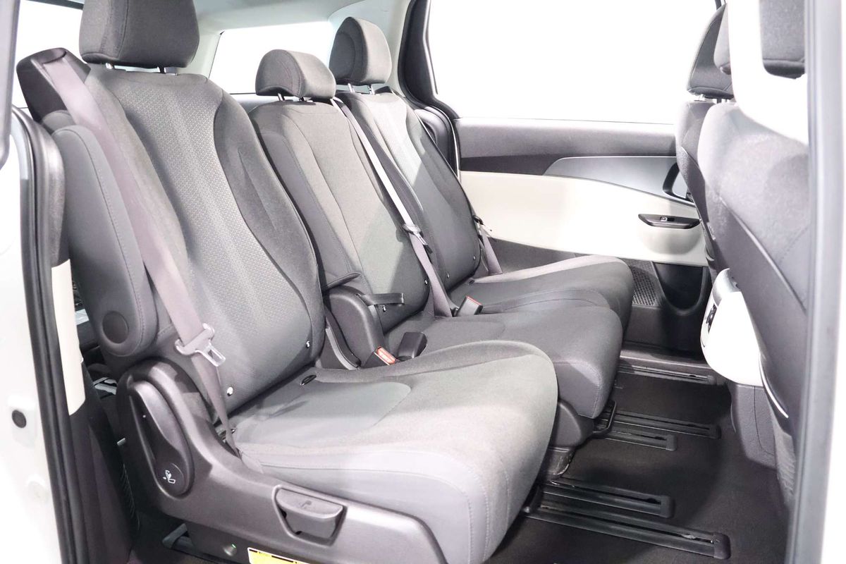 2022 Kia Carnival S KA4