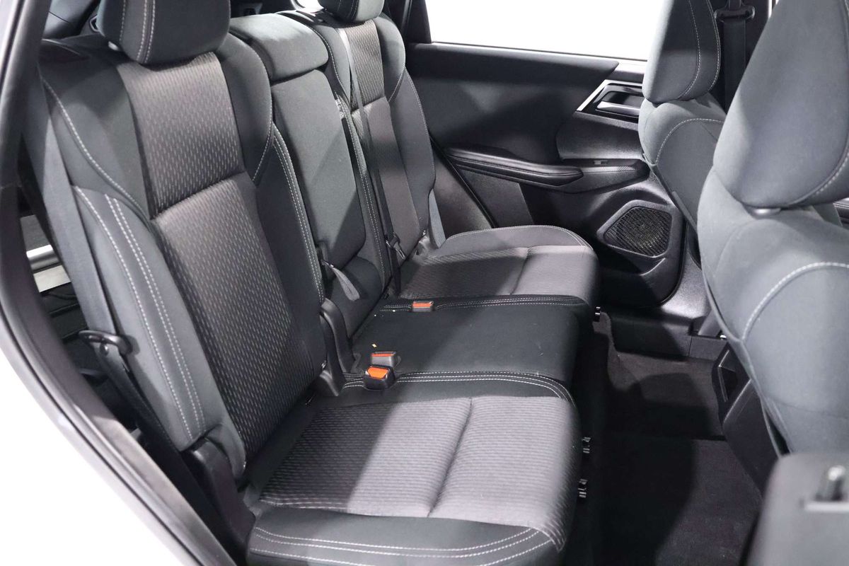 2023 Mitsubishi Outlander ES ZM