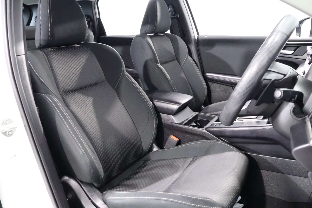 2023 Mitsubishi Outlander ES ZM