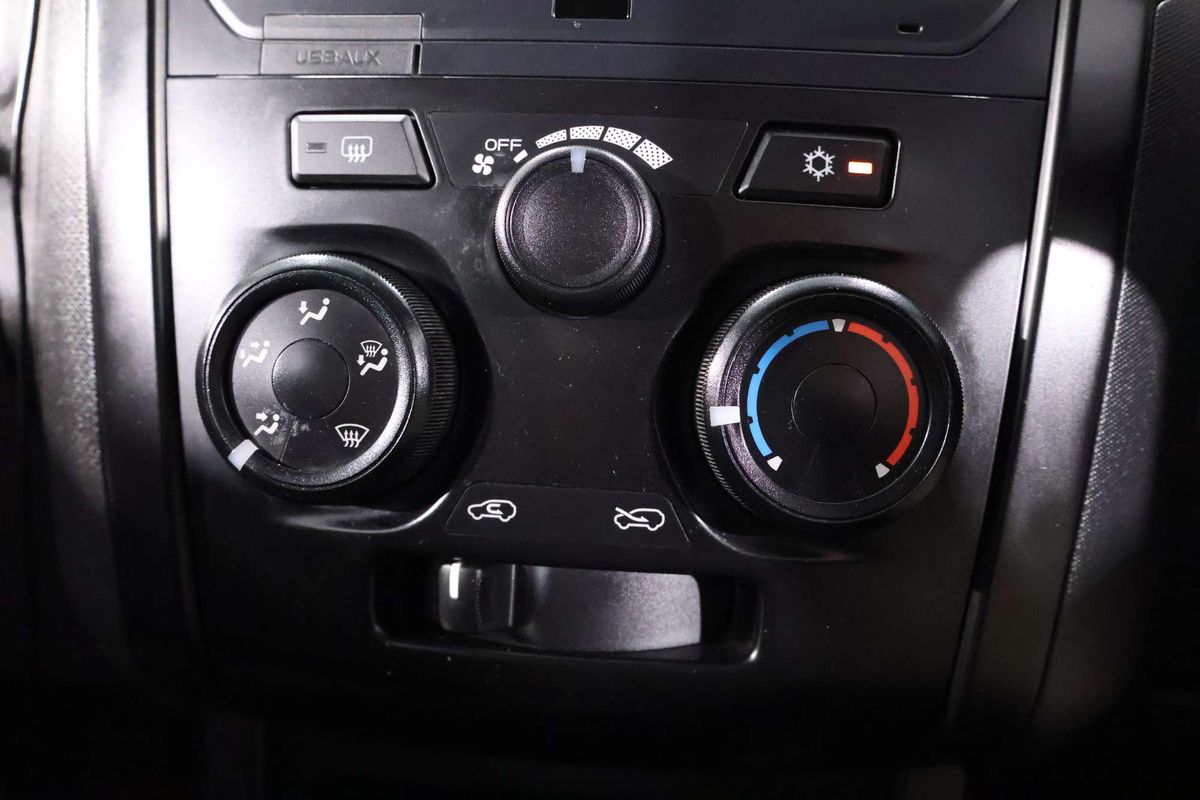 2020 Isuzu D-MAX SX High Ride Rear Wheel Drive