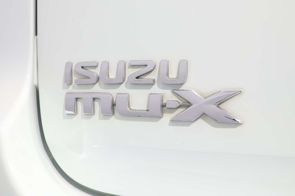 2019 Isuzu MU-X LS-T