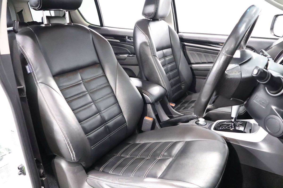 2019 Isuzu MU-X LS-T