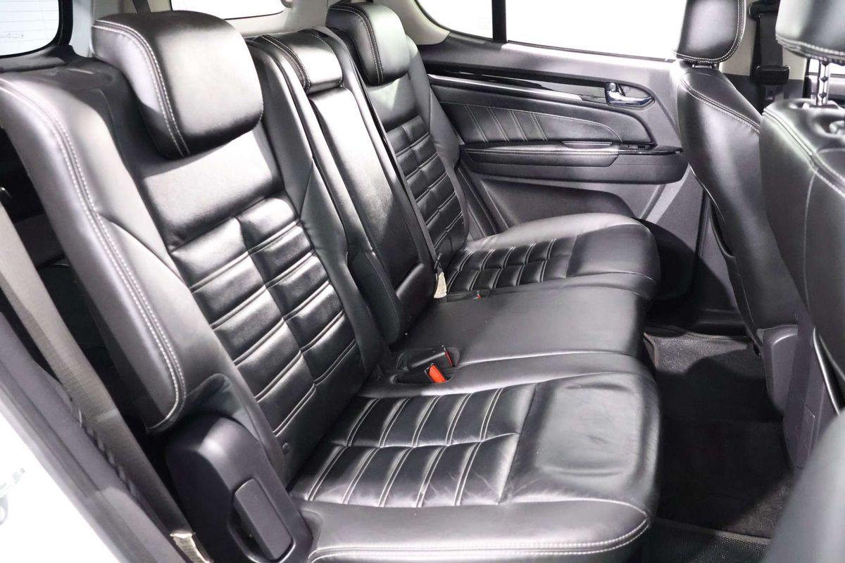 2019 Isuzu MU-X LS-T