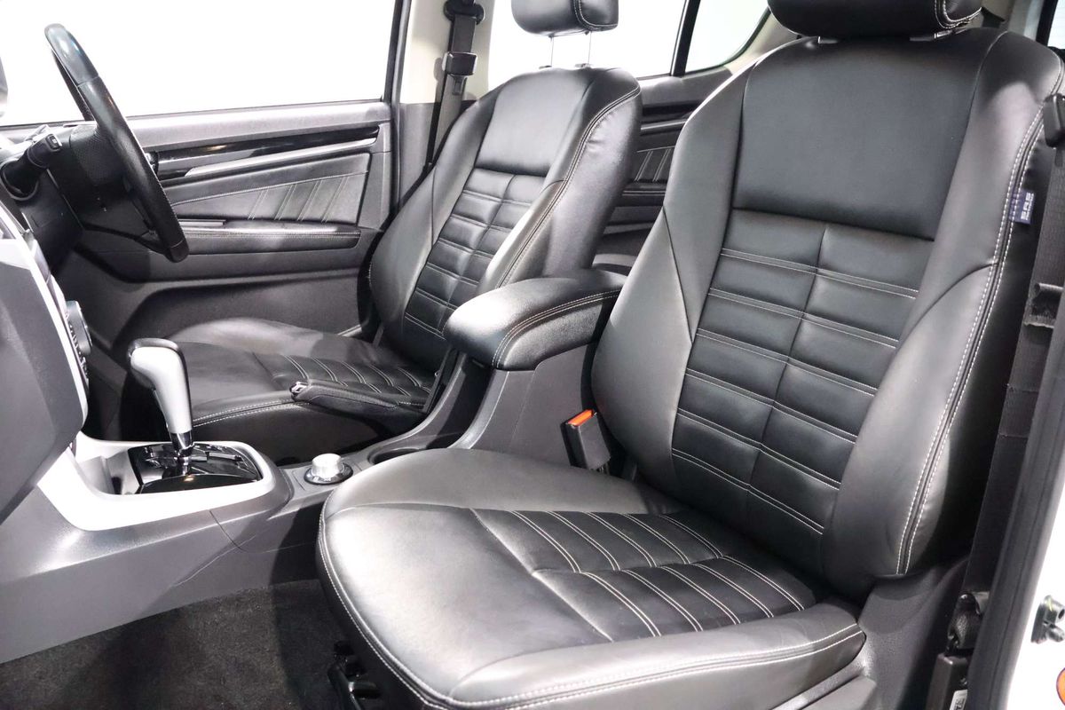 2019 Isuzu MU-X LS-T