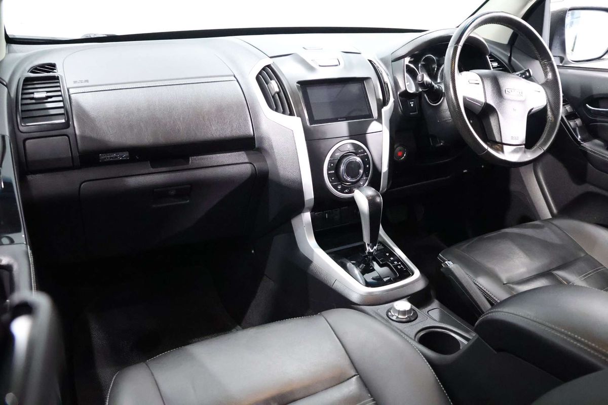2019 Isuzu MU-X LS-T