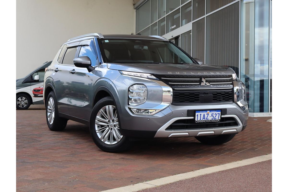 2023 Mitsubishi Outlander LS ZM