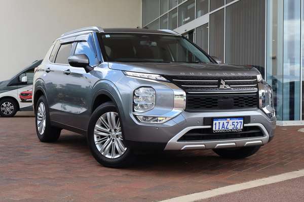 2023 Mitsubishi Outlander LS ZM