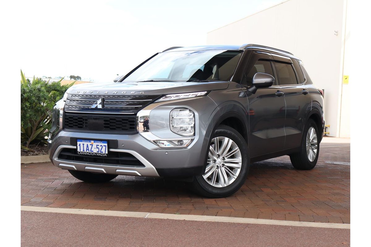2023 Mitsubishi Outlander LS ZM