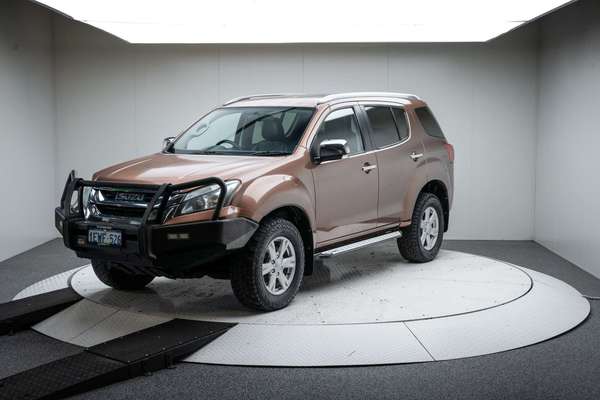 2015 Isuzu MU-X LS-T