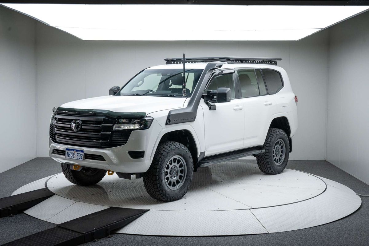 2023 Toyota Landcruiser GX FJA300R