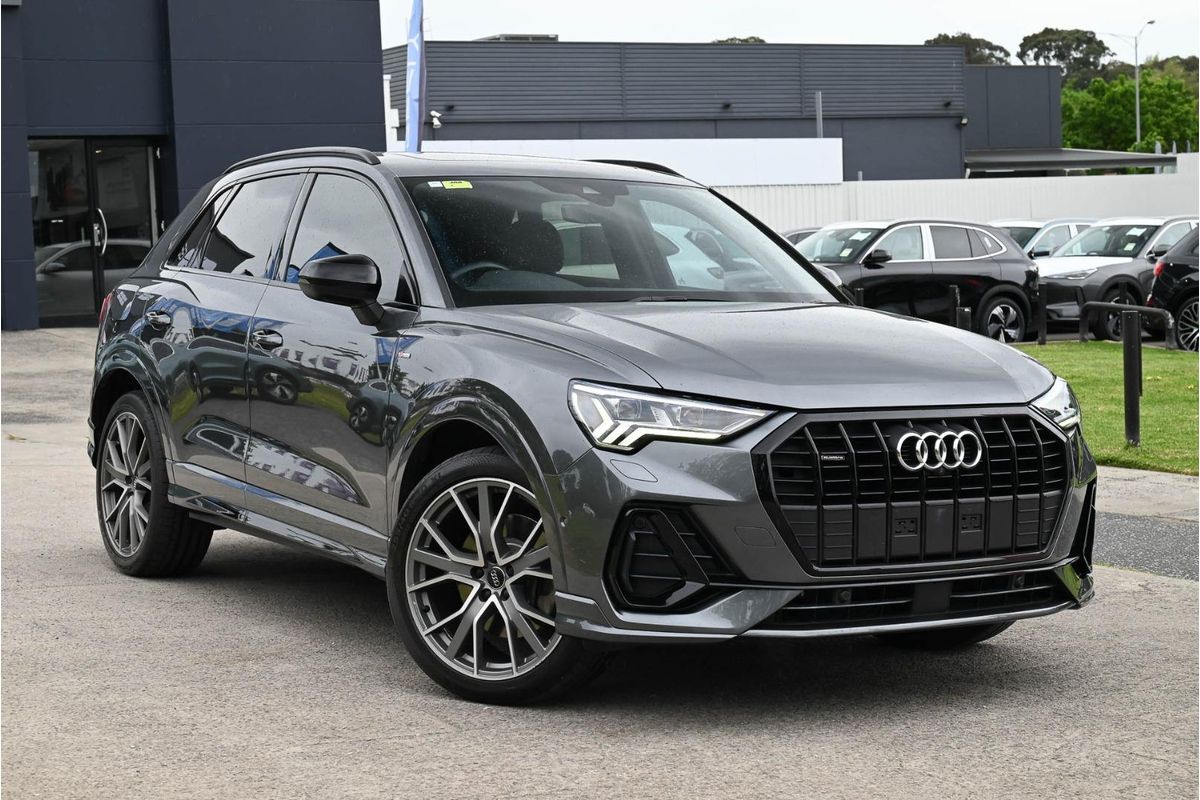 2020 Audi Q3 40 TFSI S line F3