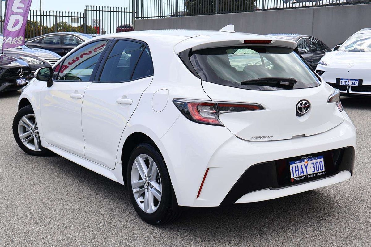 2018 Toyota Corolla Ascent Sport MZEA12R