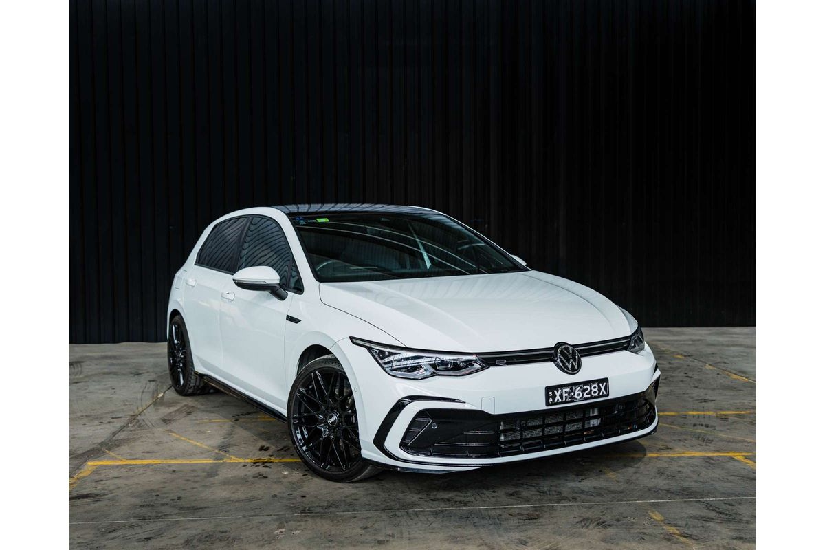 2023 Volkswagen Golf 110TSI R-Line 8