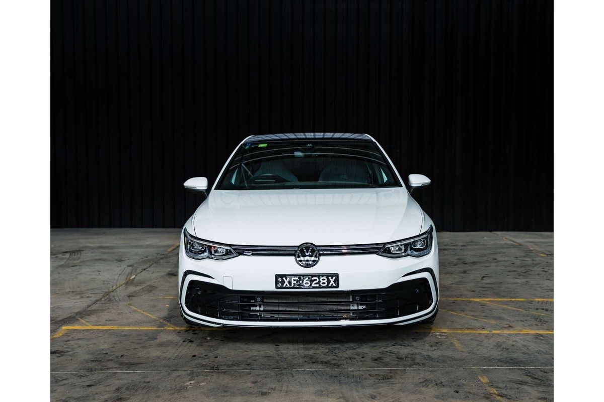 2023 Volkswagen Golf 110TSI R-Line 8