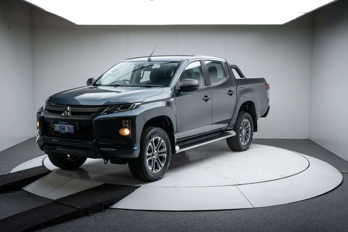 2019 Mitsubishi Triton GLX+ MR 4X4