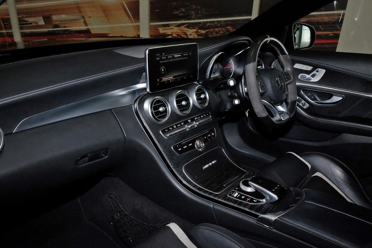 2017 Mercedes-Benz C-Class C63 AMG S W205 image 9
