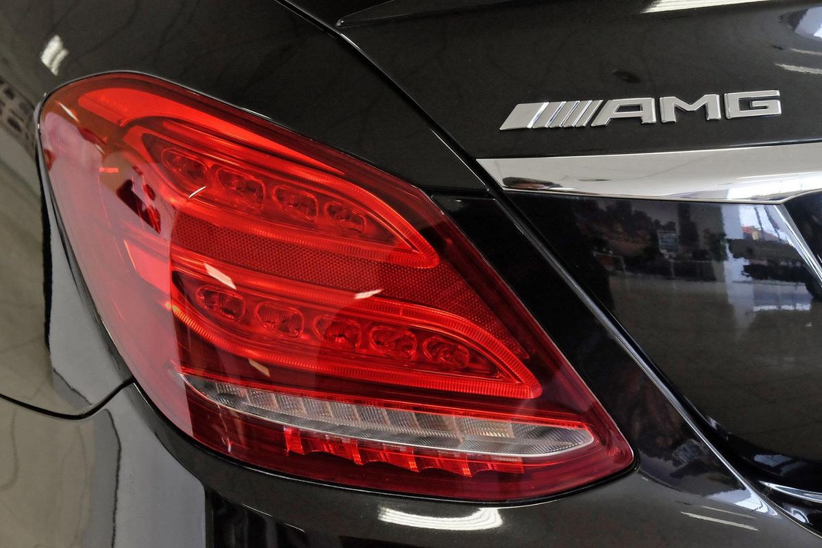 2017 Mercedes-Benz C-Class C63 AMG S W205 image 21