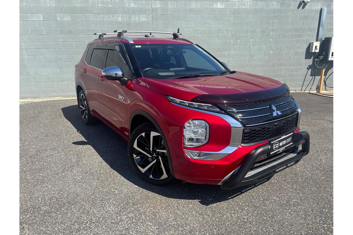 2024 Mitsubishi Outlander PHEV Exceed ZM