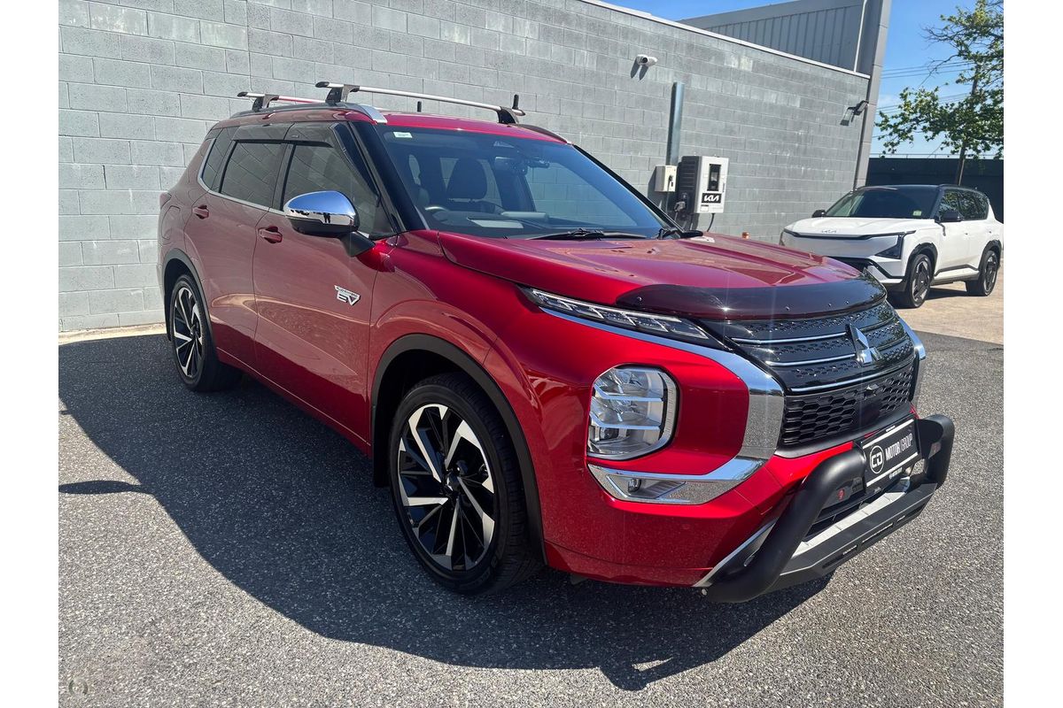 2024 Mitsubishi Outlander PHEV Exceed ZM