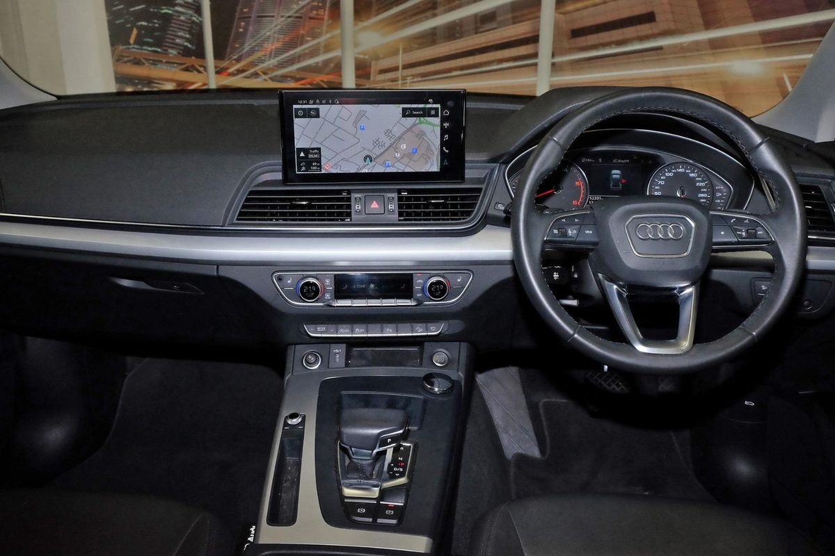 2022 Audi Q5 35 TDI Limited Edition FY image 9