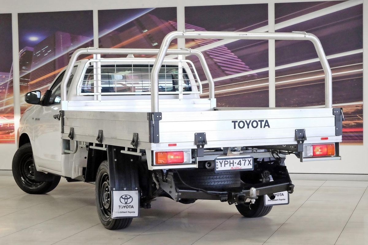2025 Toyota Hilux Workmate TGN121R Rear Wheel Drive image 2