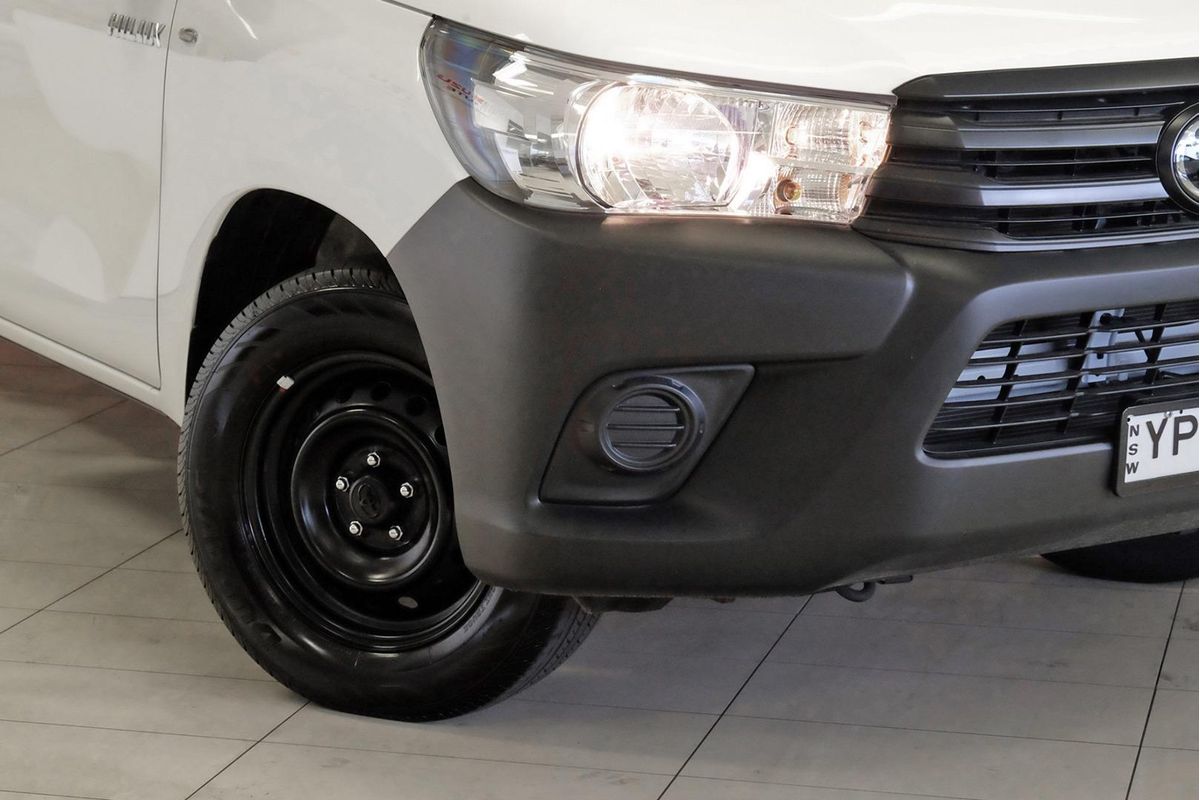 2025 Toyota Hilux Workmate TGN121R Rear Wheel Drive image 6