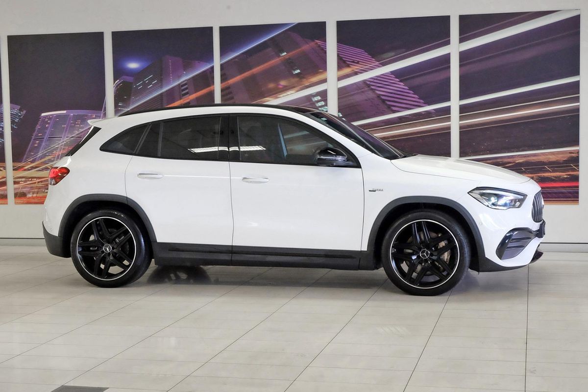 2022 Mercedes-Benz GLA-Class GLA35 AMG H247 image 3
