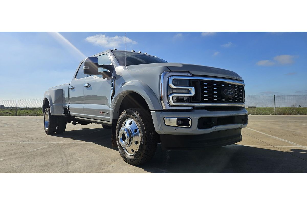 2026 Ford F450 Platinum 4X4