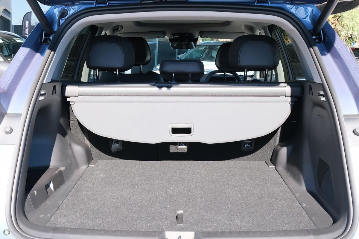 2026 Geely Starray EM-i Inspire Extended Range P145