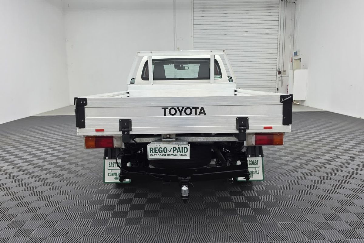 2022 Toyota Hilux Workmate TGN121R Rear Wheel Drive image 13