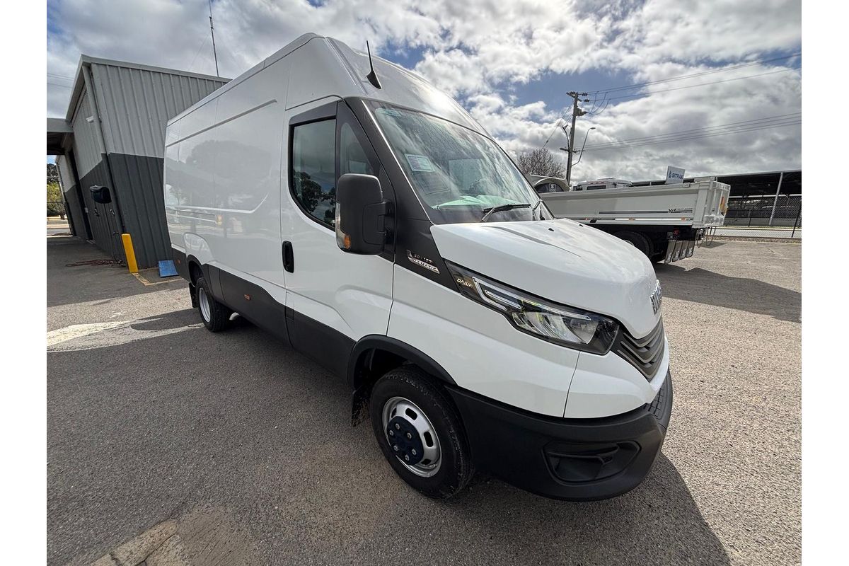 2025 IVECO Daily 50C18V image 3