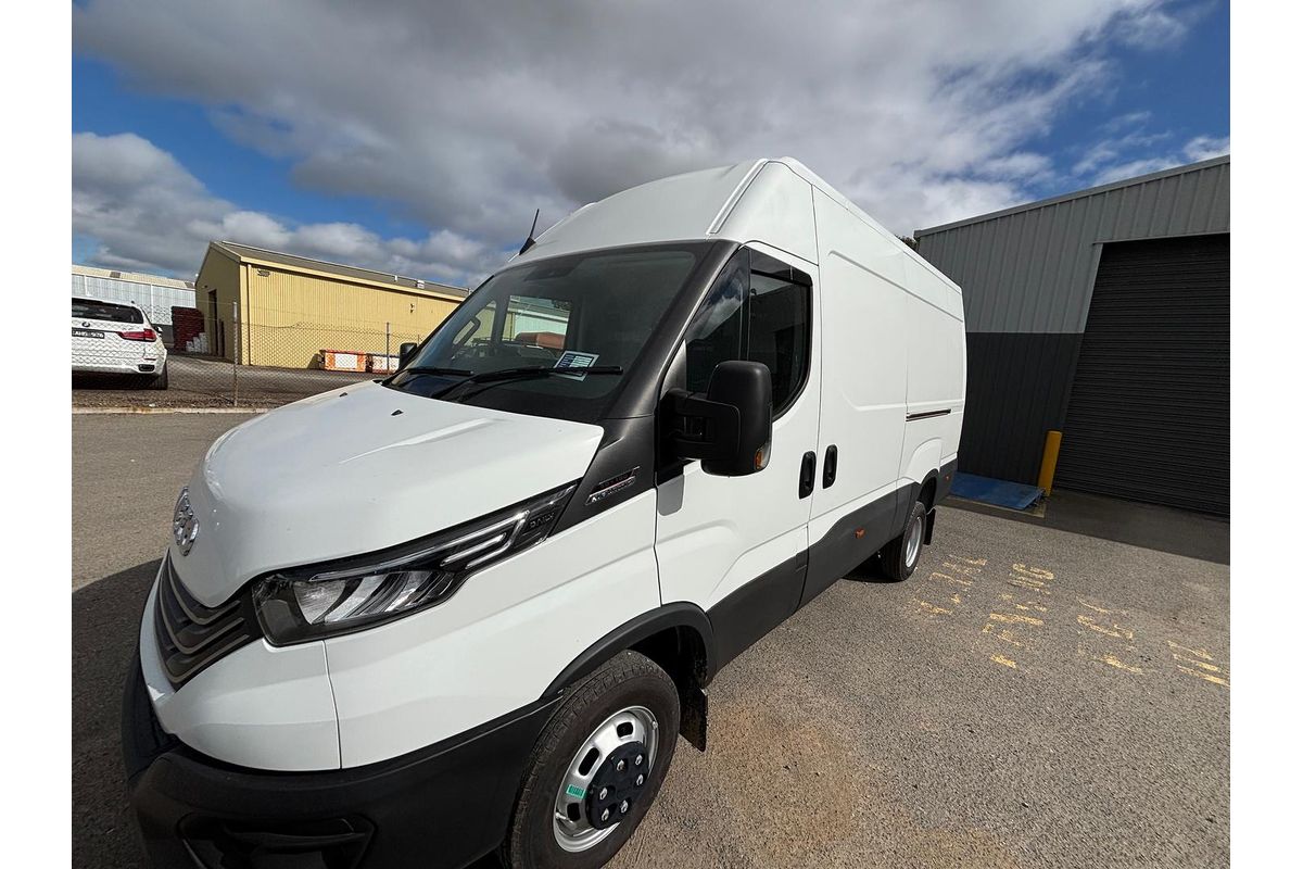 2025 IVECO Daily 50C18V image 4