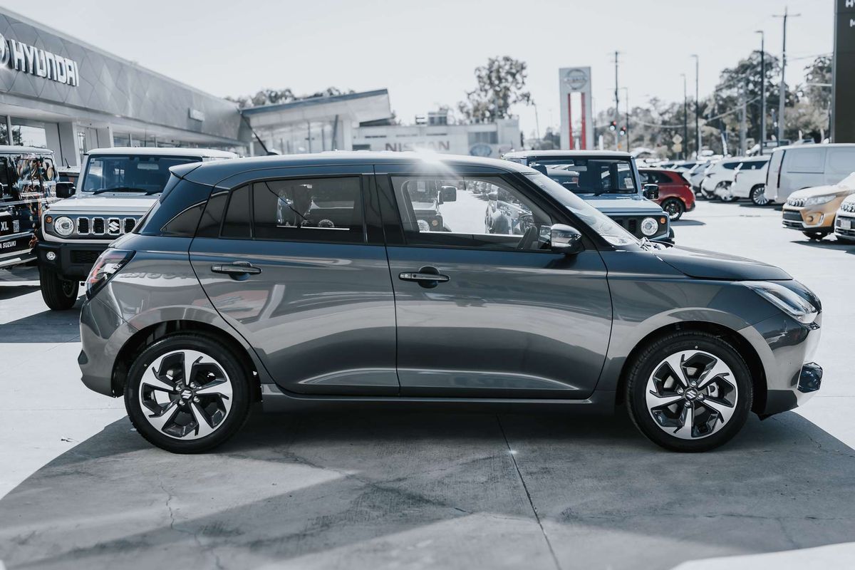 2026 Suzuki Swift Hybrid GLX UZ