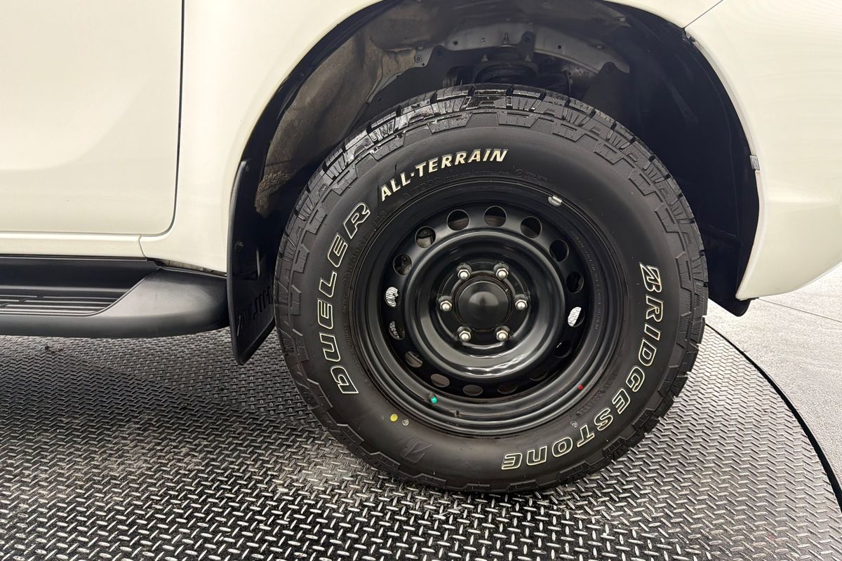 2021 Toyota Hilux Workmate GUN125R 4X4