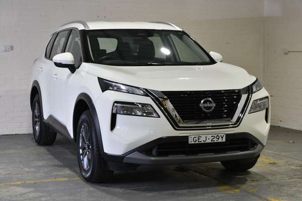 2024 Nissan X-TRAIL ST T33