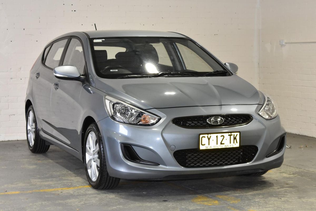 2019 Hyundai Accent Sport RB6