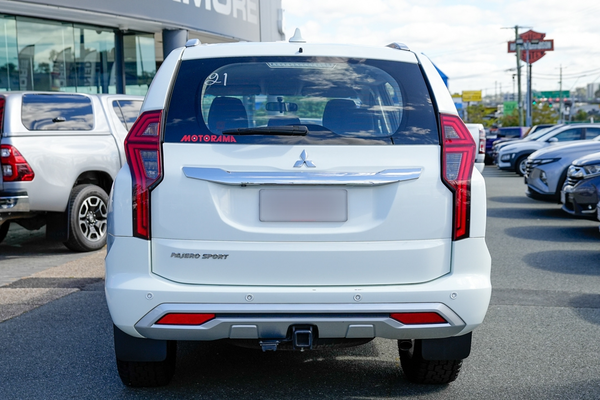 2020 Mitsubishi Pajero Sport GLX QF thumb-6