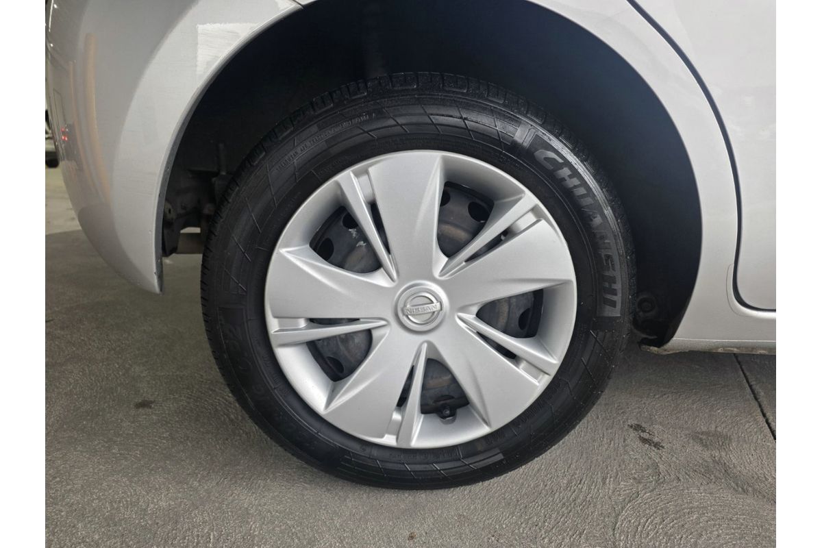 2015 Nissan Micra ST K13 image 8