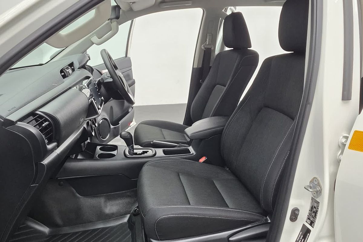 2023 Toyota Hilux SR GUN126R 4X4