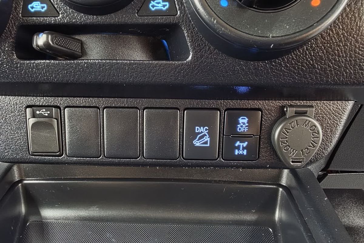 2023 Toyota Hilux SR GUN126R 4X4