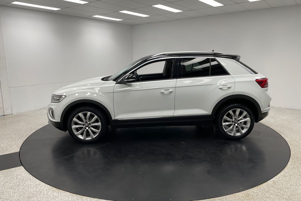2022 Volkswagen T-Roc 110TSI Style D11