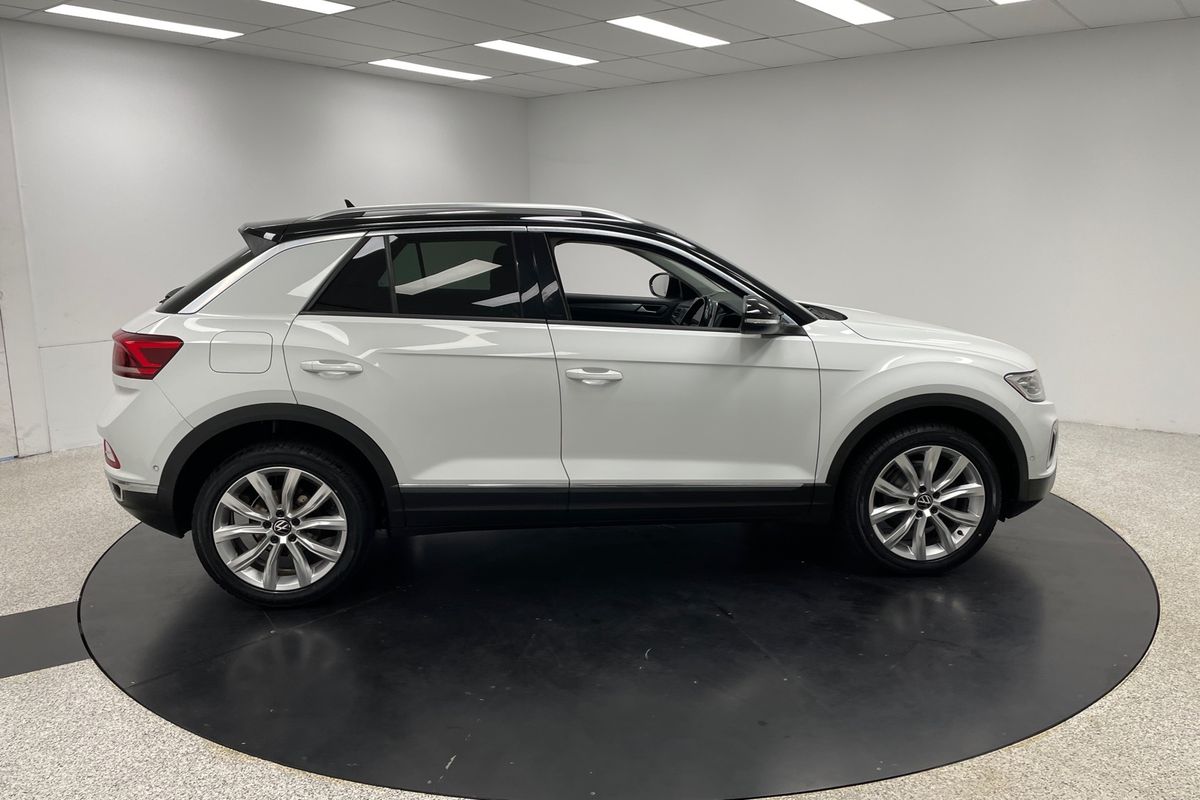 2022 Volkswagen T-Roc 110TSI Style D11
