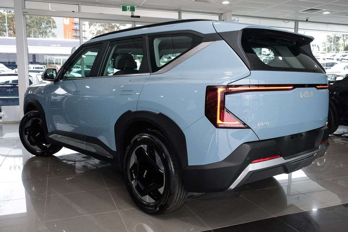2026 Kia EV5 Earth OVc