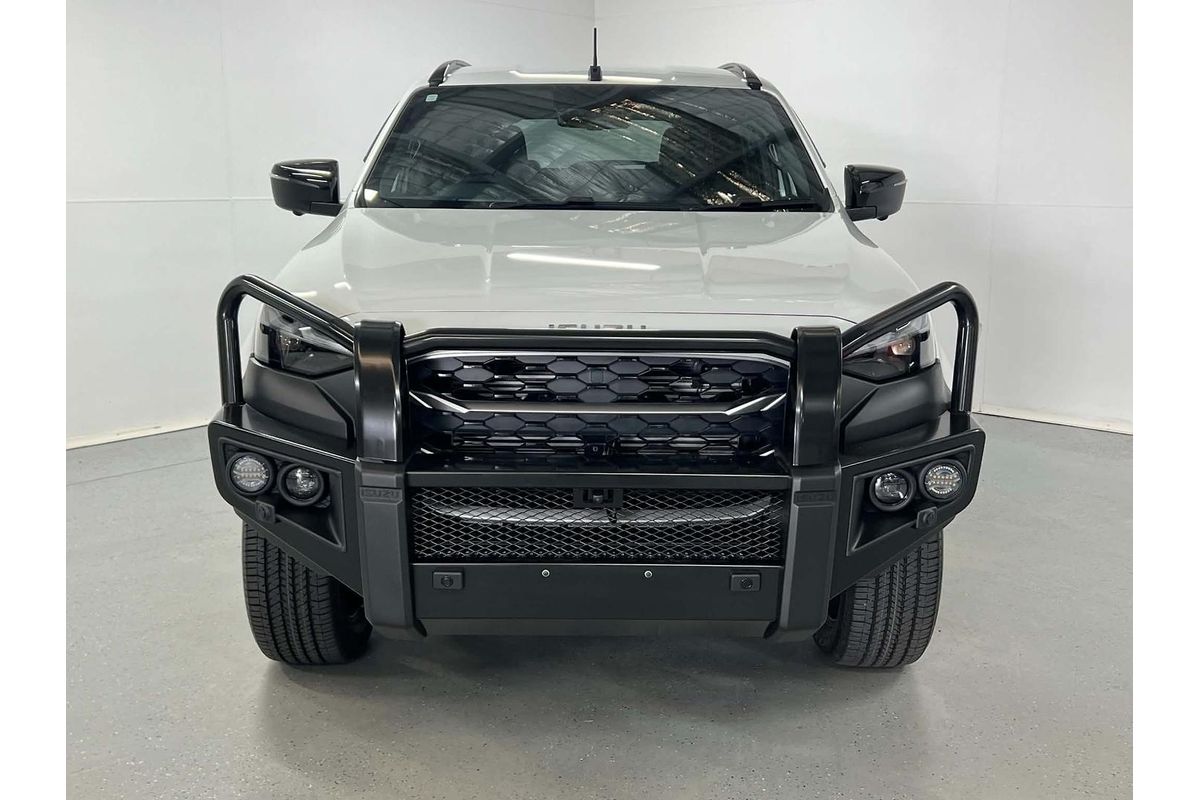 2026 Isuzu MU-X LS-T