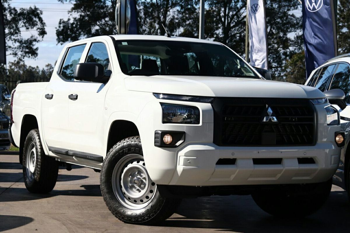 2025 Mitsubishi Triton GLX MV 4X4