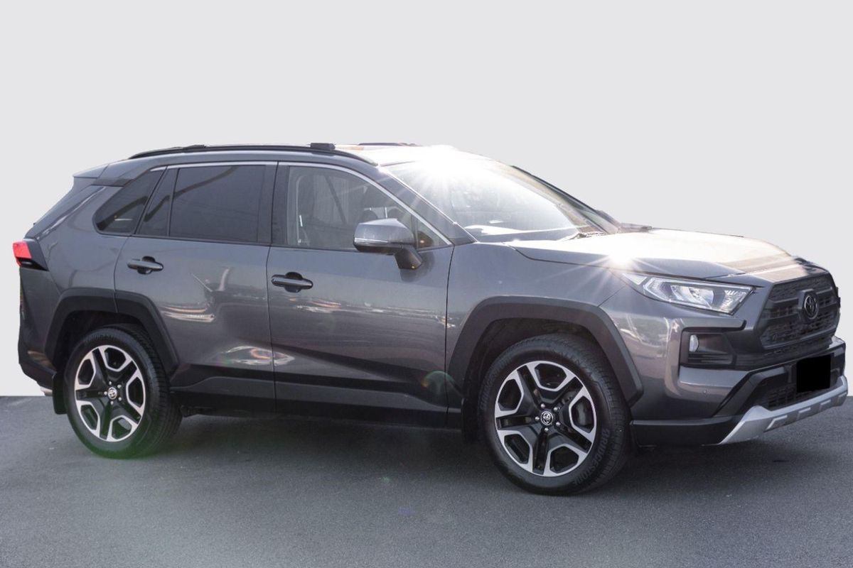 2020 Toyota RAV4 Edge AXAA54R