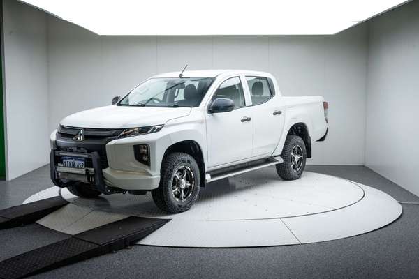 2018 Mitsubishi Triton GLX ADAS MR 4X4