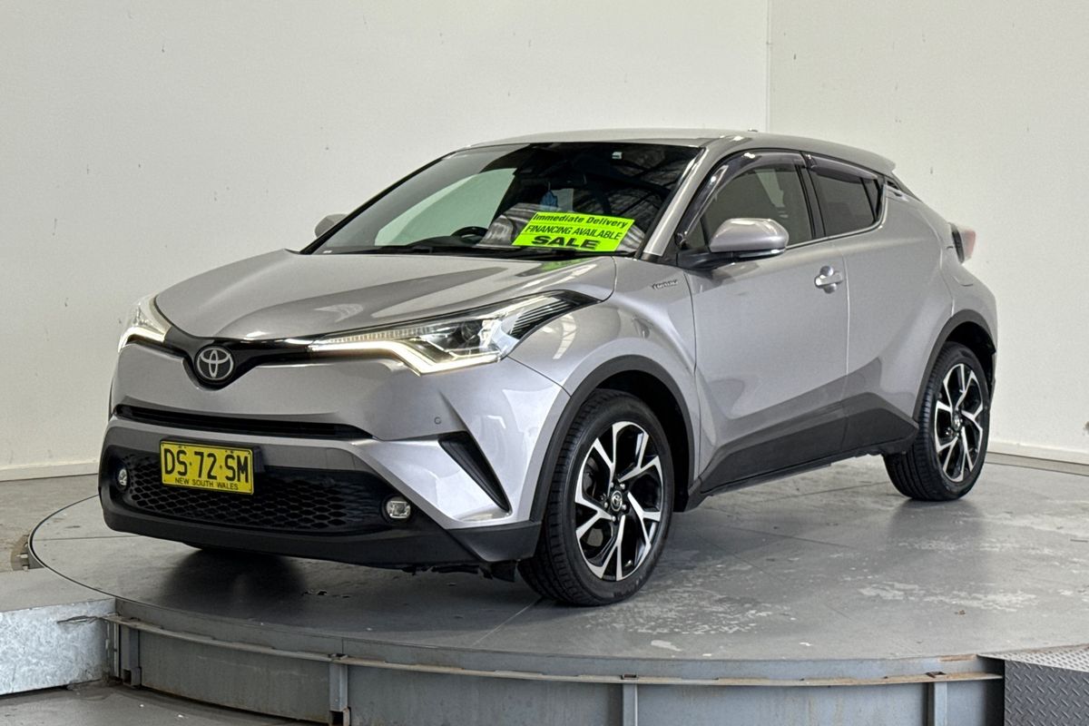 2017 Toyota C-HR KOBA (AWD) NGX50R