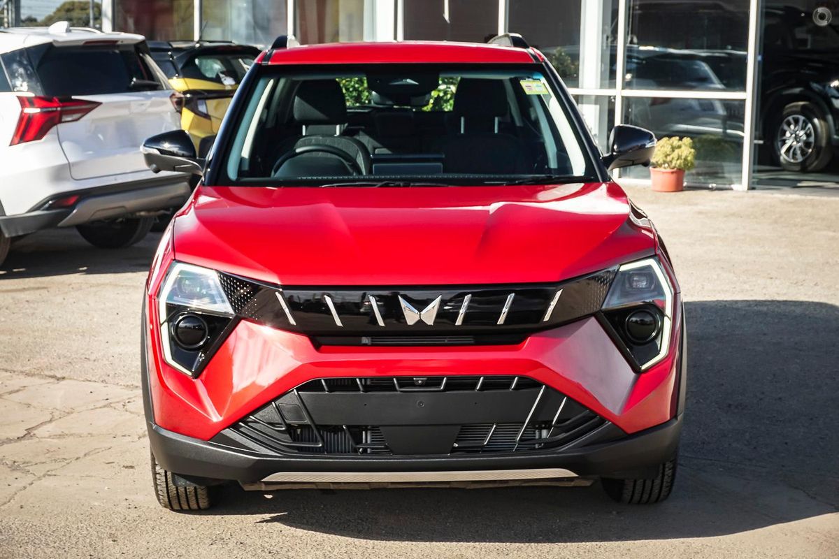 2025 Mahindra XUV3XO AX5L