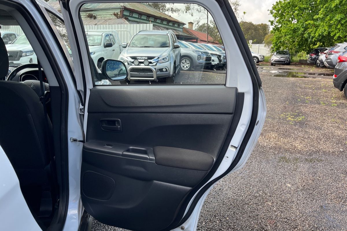 2022 Mitsubishi ASX ES XD